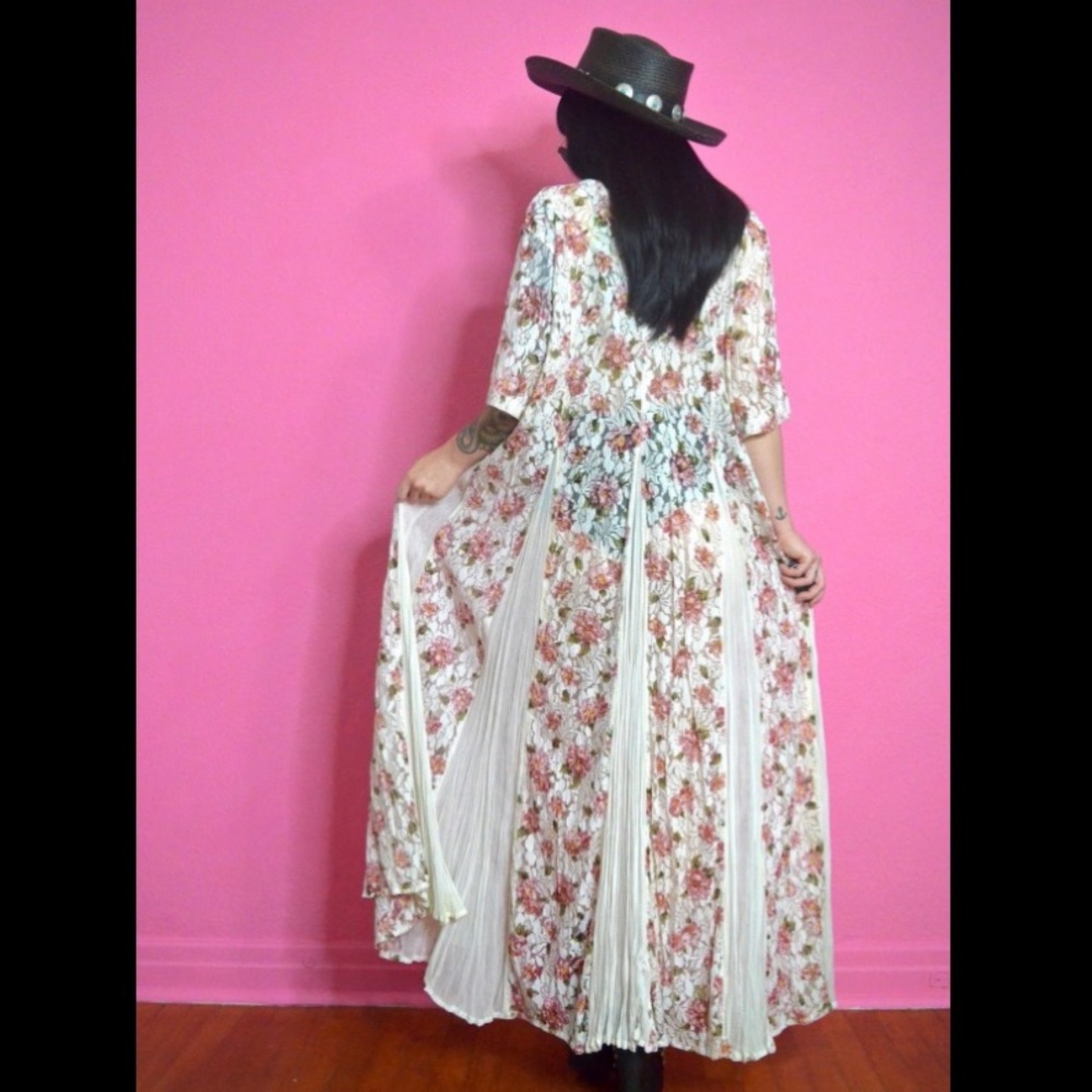 NWT💫 Beautiful 90s vintage floral lace boho dress - Picture 2 of 8